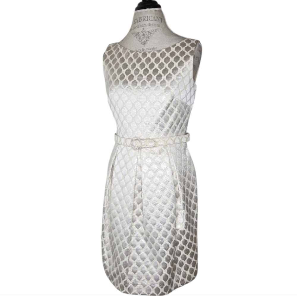 Eliza J Gold Metallic On Cream V Back Holiday Special Occasion Dress Size 8